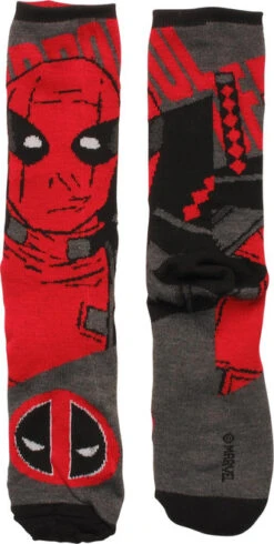 Deadpool Bust Reversible Crew Socks -Fashion Socks Store img 7769933 63657.1512327752